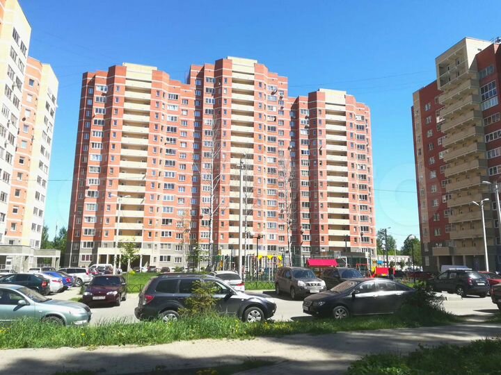 2-к. квартира, 53 м², 2/15 эт.