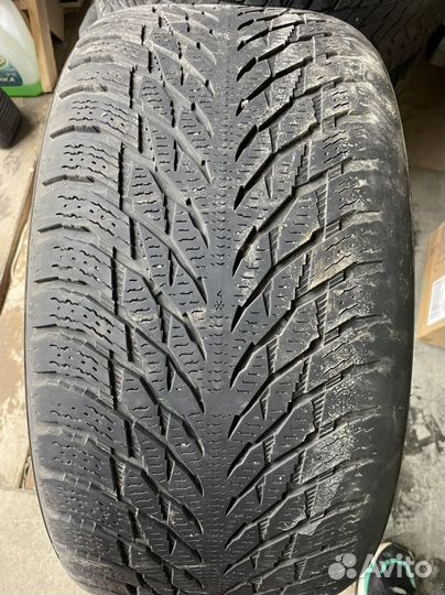 Nokian Tyres Hakkapeliitta R SUV 295/40 R21