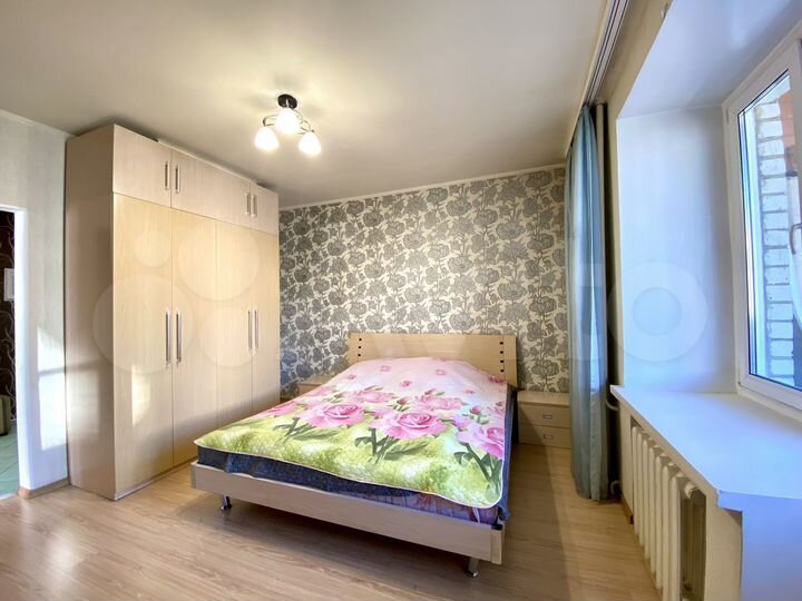 2-к. квартира, 55 м², 3/10 эт.