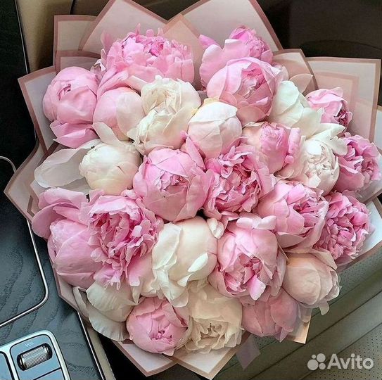 Пионы Букет пионов Доставка цветов