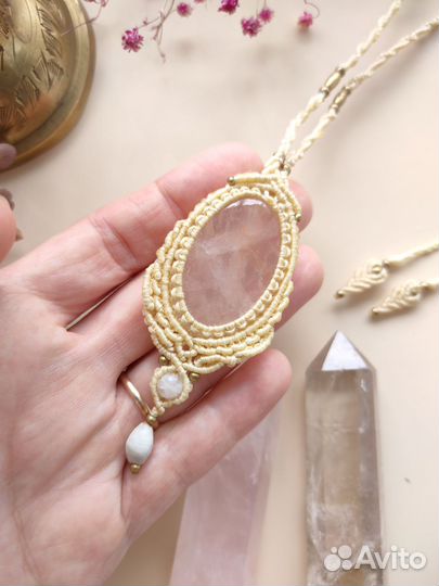 Кулон с розовым кварцем