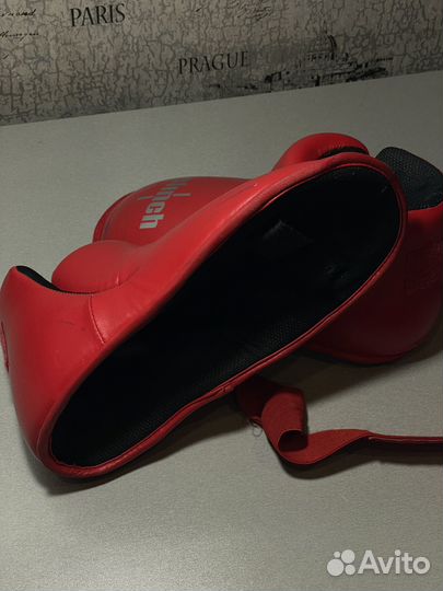 Щитки и футы Clinch