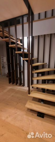 Лестница на металлокаркасе вечная
