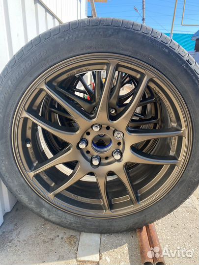 R18 Royal Black Royal Performance 235/45, PCD 5x114.3 DIA 73.3