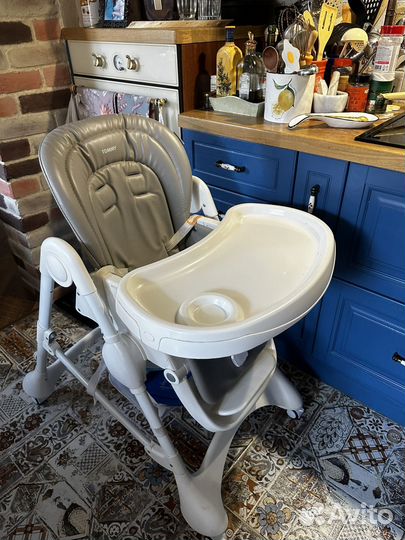 Стульчик для кормления tommy