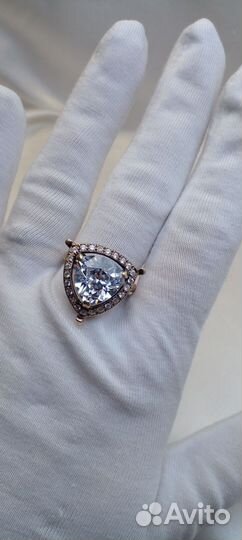 Кольцо со вставками