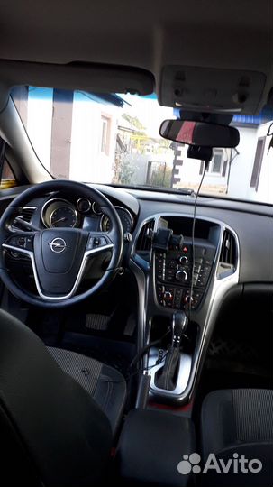 Opel Astra 1.4 AT, 2012, 205 000 км