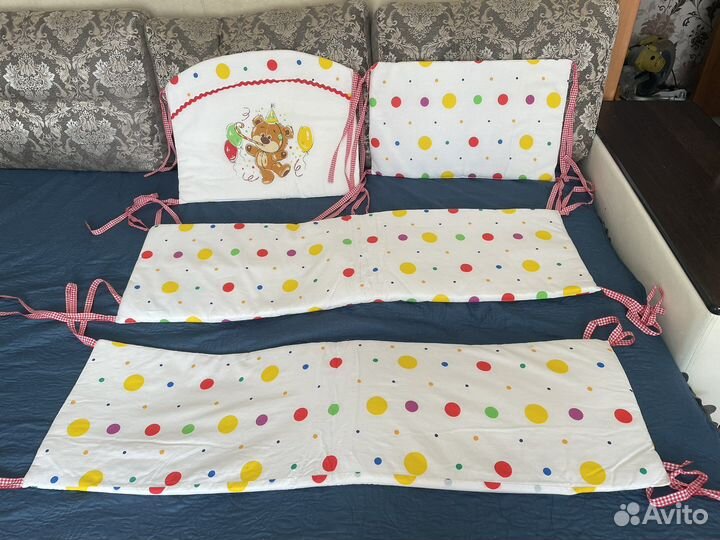 Комплект в детскую кроватку