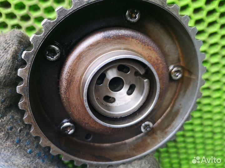 Шестерня фаз выпуск на Ford Kuga 2 2013-2019 1,5л