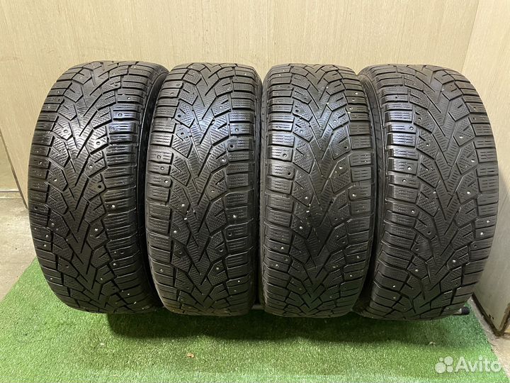 Gislaved Nord Frost 200 215/60 R16