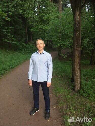 Помошник по хозяйству садовник