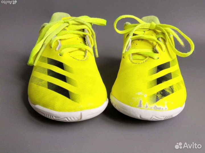 Футбольные бутсы adidas размер 30