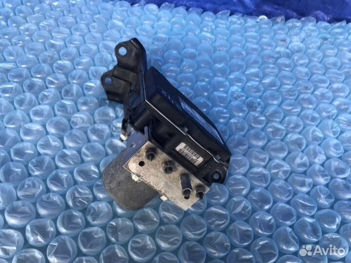 Блок abs Toyota Venza SUV 1arfe 2009