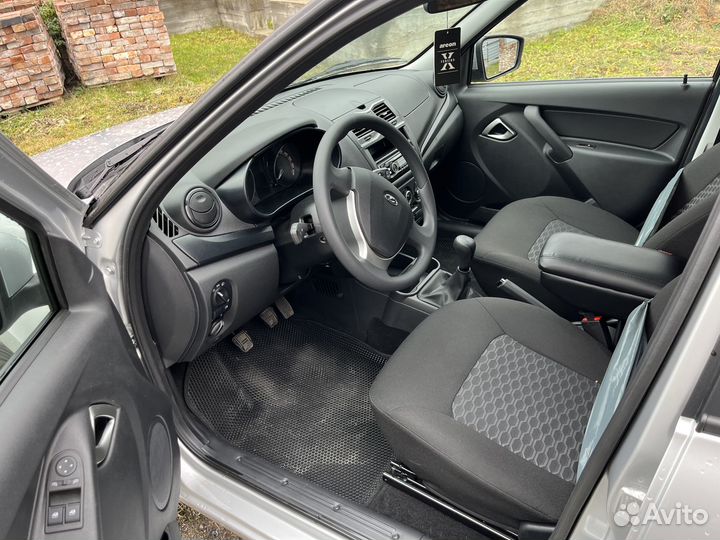 LADA Granta 1.6 МТ, 2023, 1 400 км