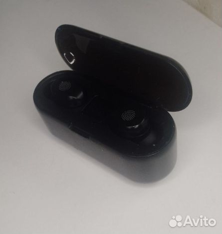 Беспроводные наушники с функцией повербанк