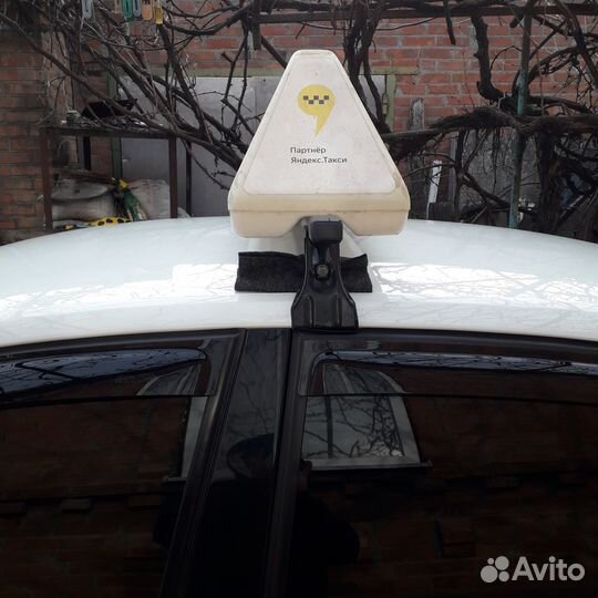 Световой короб яндекс такси. Лайтбокс