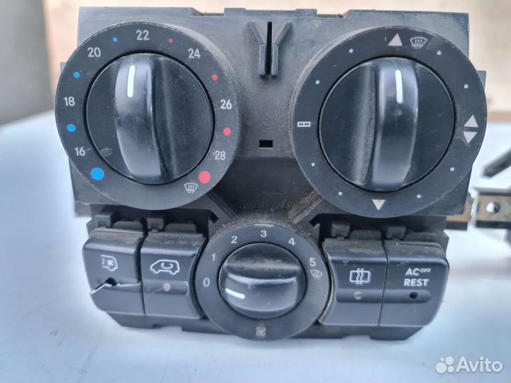Блок управления печкой Mercedes W639