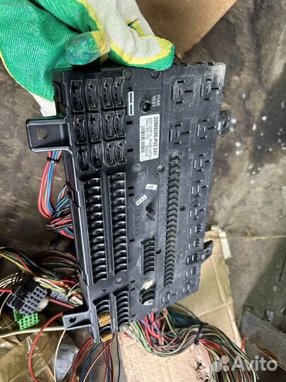 Блок предохранителей Volvo 20568055