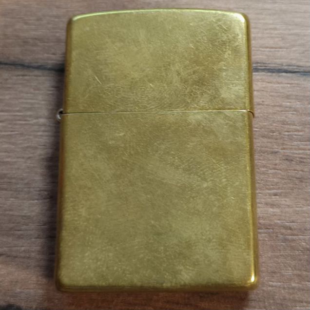 Зажигалка Zippo 2001г