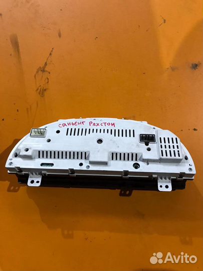 Панель приборов на Ssang Yong Rexton