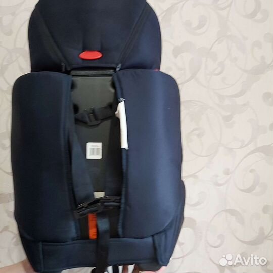 Детское автомобильное кресло