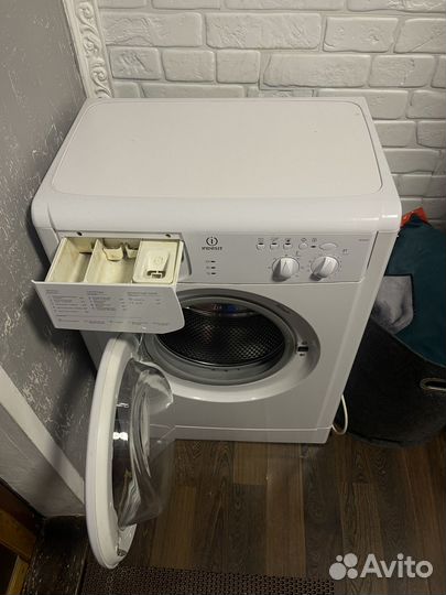 Стиральная машина бу indesit