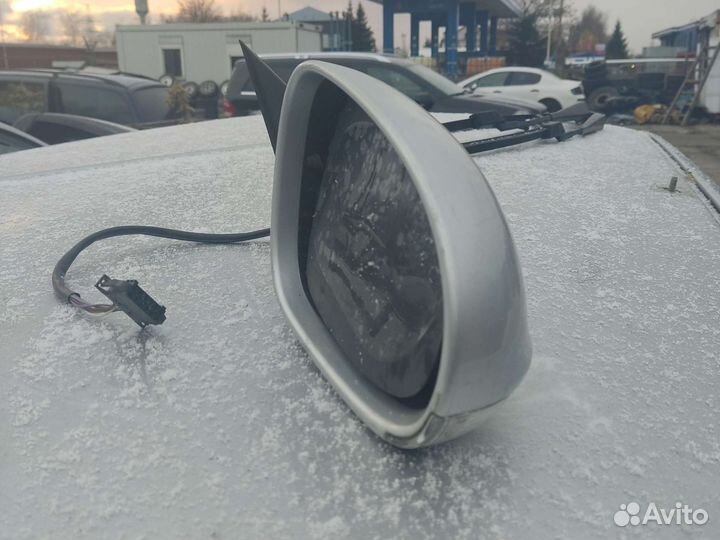 Зеркало правое VW Passat B5+.Пассат В5+без стекла