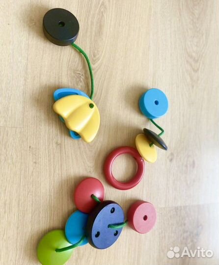 Дуга с игрушками (Икея). Книжка для новорожденных