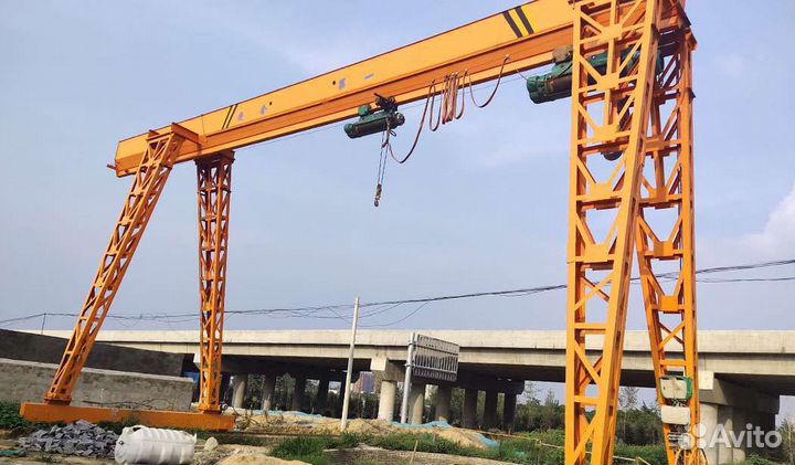 Козловые краны с комплектацией лёгкого до двухбало