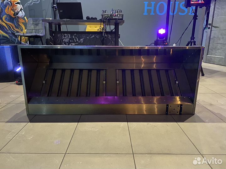 Зонт вытяжной