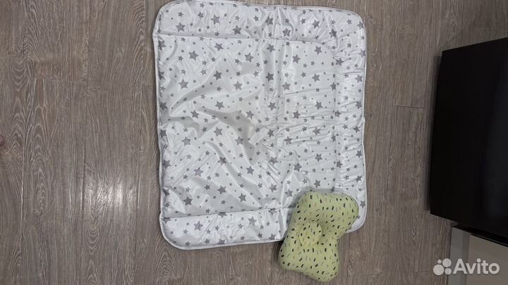 Коврик на пеленальный стол