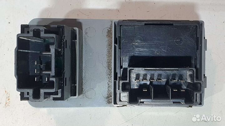 Блок управления зеркалами Mitsubishi Galant 8