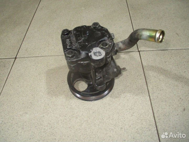 Насос гидроусилителя Mitsubishi Pajero 2