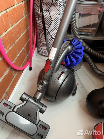 Пылесос Dyson на запчасти