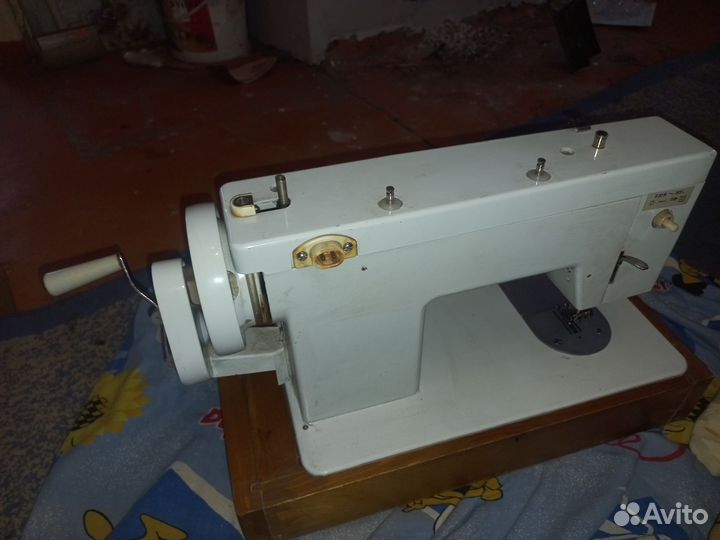Швейная машина Чайка 134