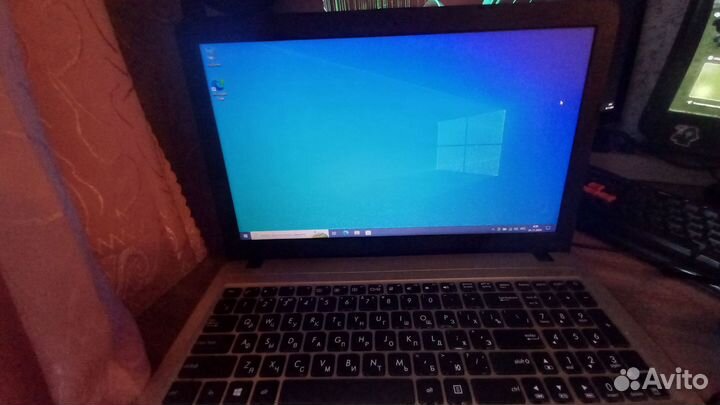 Ноутбук asus X540M