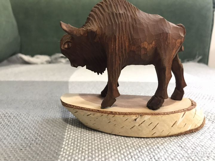 Статуэтка фигурка зубр дерево