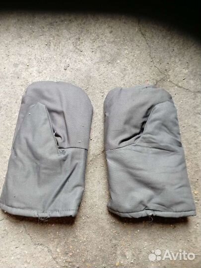 Варежки зимние новые
