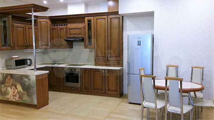 3-к. квартира, 100 м², 4/20 эт.