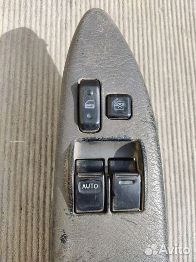 Блок управления стеклоподъемниками toyota avensis
