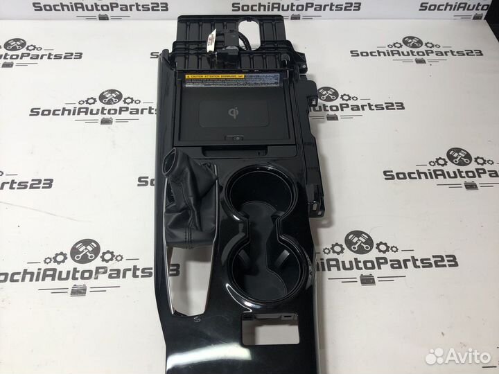 Центральная консоль Toyota Camry V70