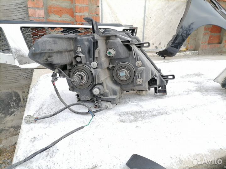 Фара передняя лев и прав nissan patrol Y62
