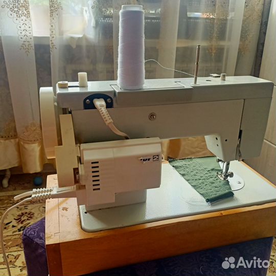 Швейная машина чайка 134А