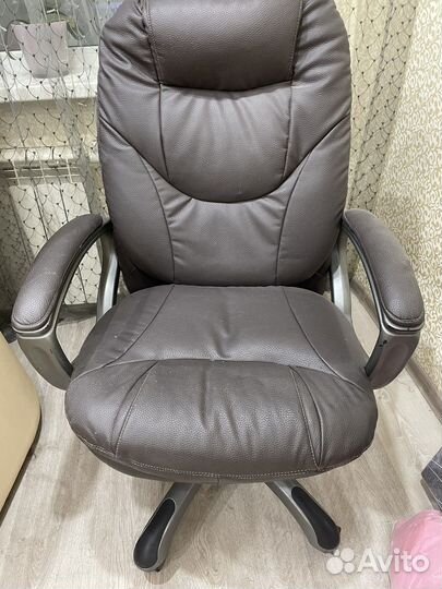 Компьютерное кресло