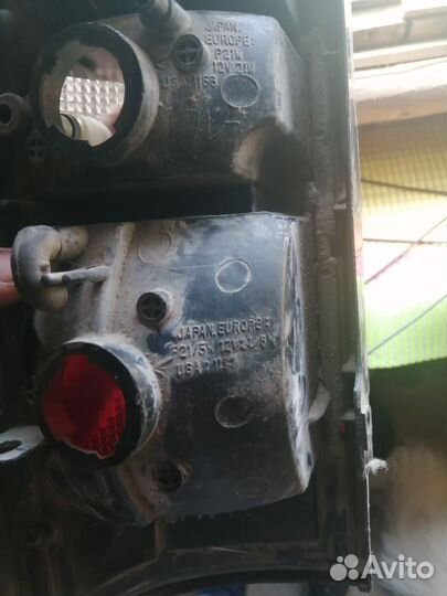 Фонарь задний правый land cruiser 80 оригинальный