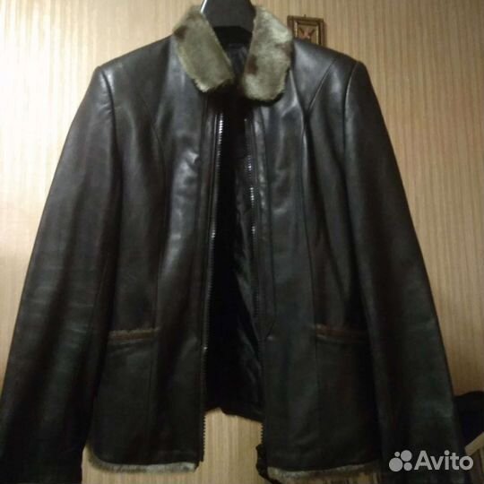 Куртка кожаная женская 48 размер
