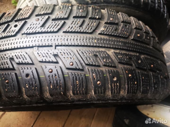 Kumho I'Zen KW22 215/65 R16