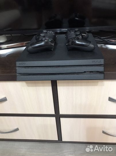 Sony PS4 pro 1tb
