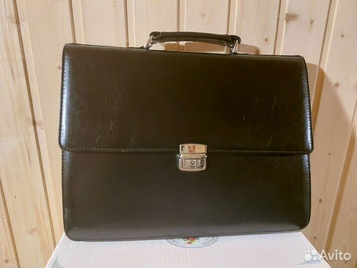 Мужской кожаный портфель новый
