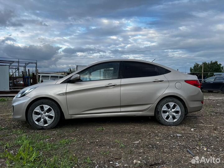 Hyundai Solaris 1.4 AT, 2014, 180 000 км